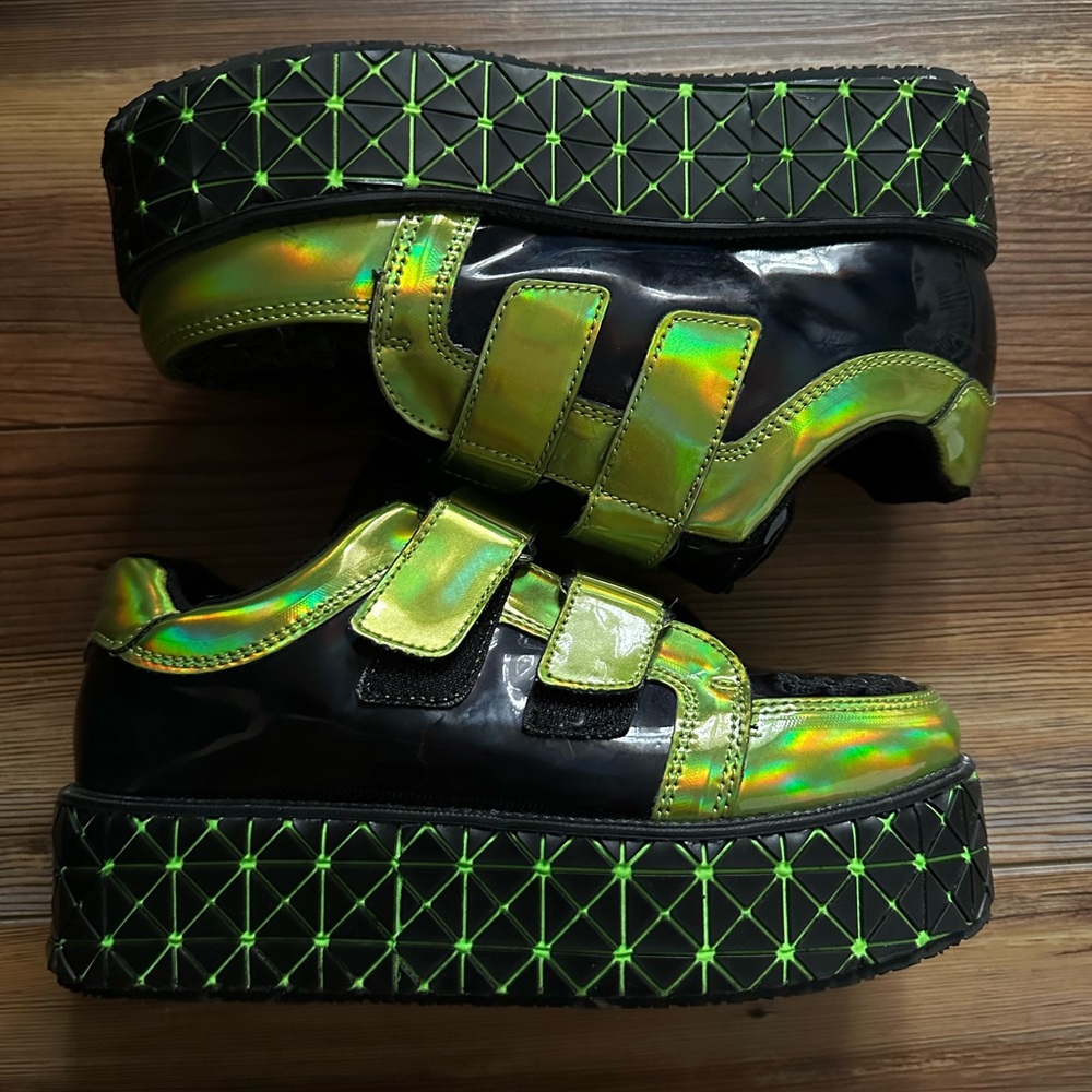 T.U.K and Dollskill platform